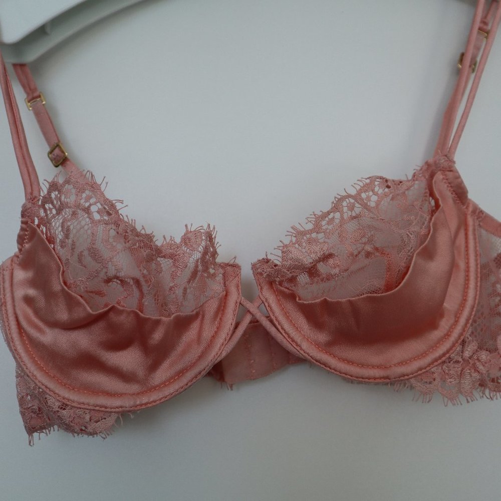 La Perla Blush Lace Balconette Bra (Size 34B)